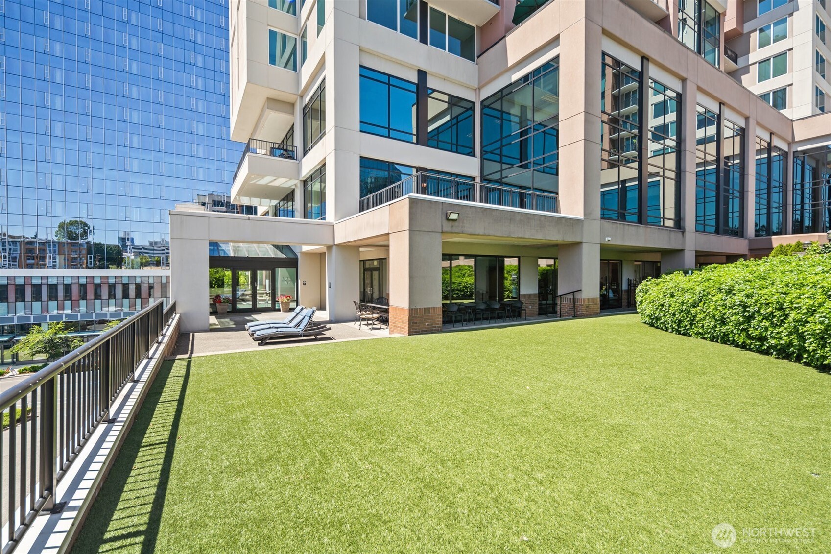 177 107th Avenue NE #1702, Bellevue, WA 98004