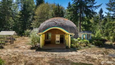 14831 Rainier View Drive SE, Yelm, WA 98597 - Photo 2