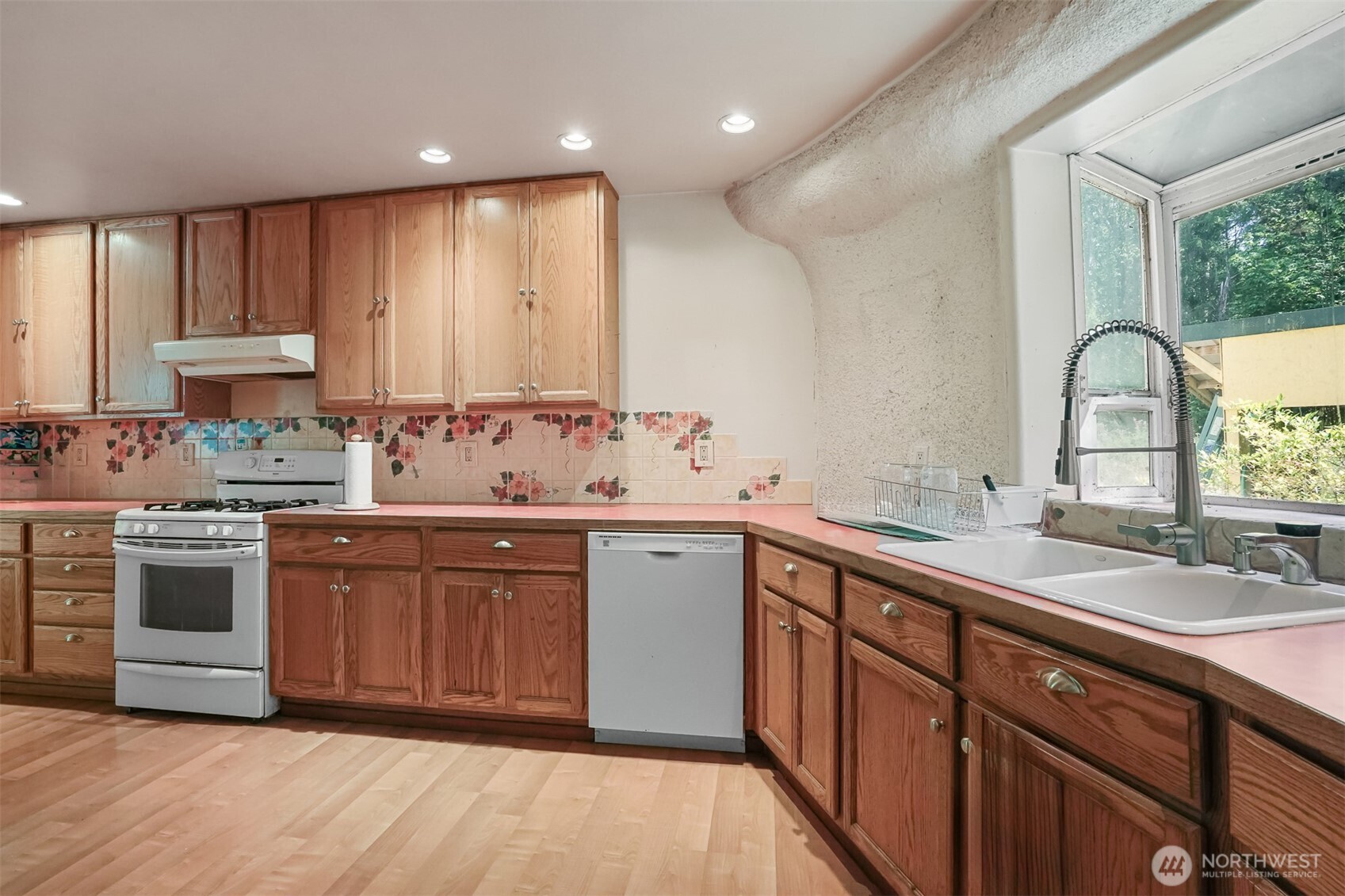 14831 Rainier View Drive SE, Yelm, WA 98597