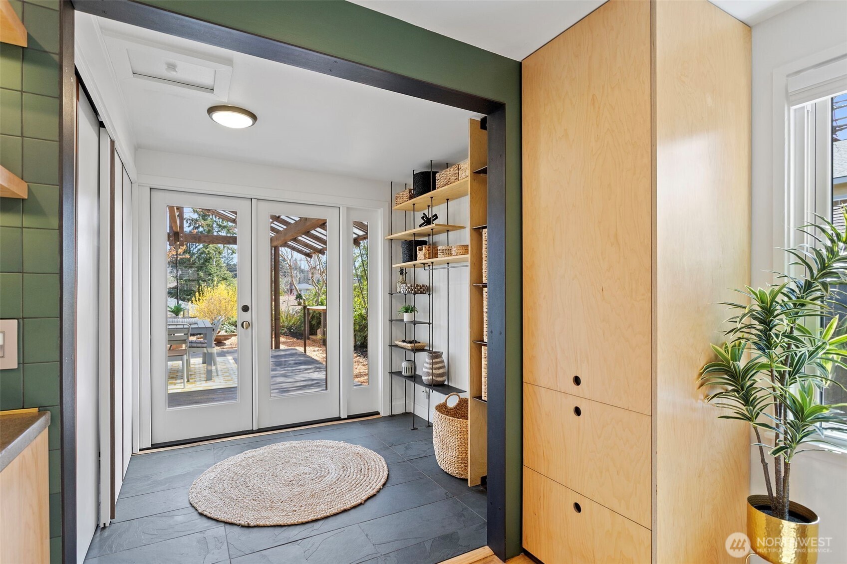 3812 50th Avenue SW, Seattle, WA 98116