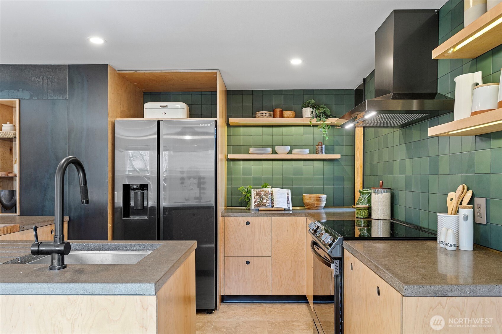 3812 50th Avenue SW, Seattle, WA 98116