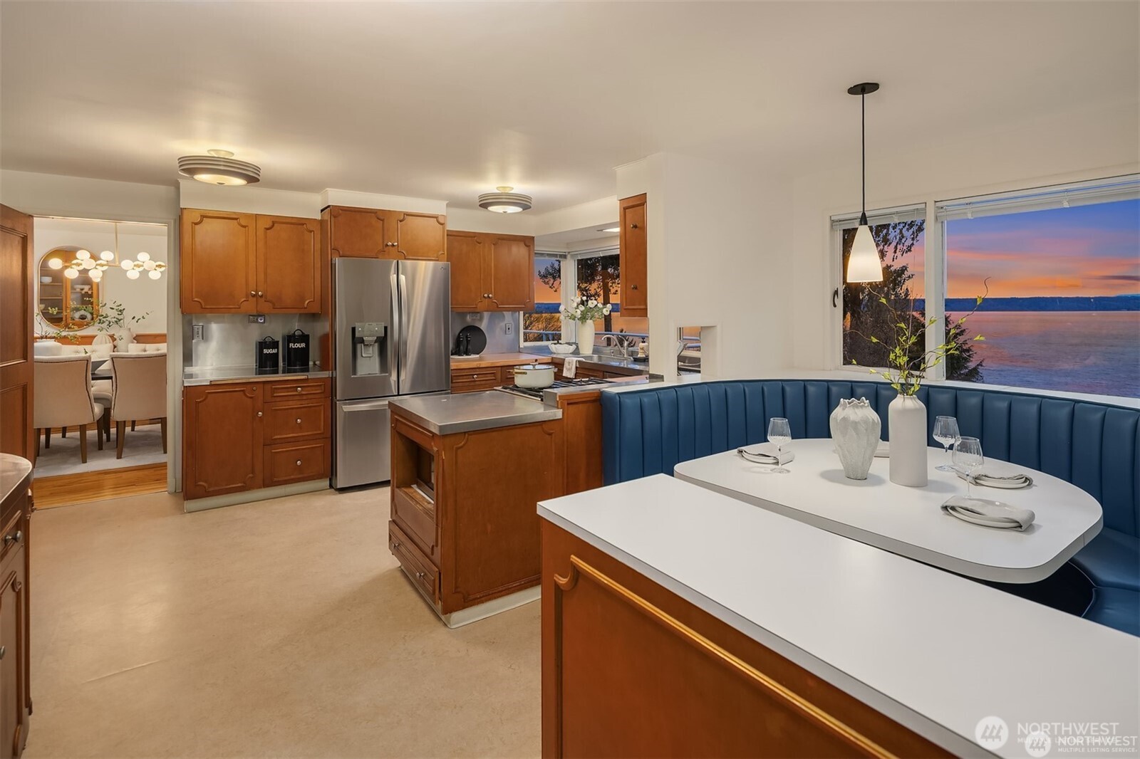 727 SW 199th Place , Normandy Park, WA 98166-4150