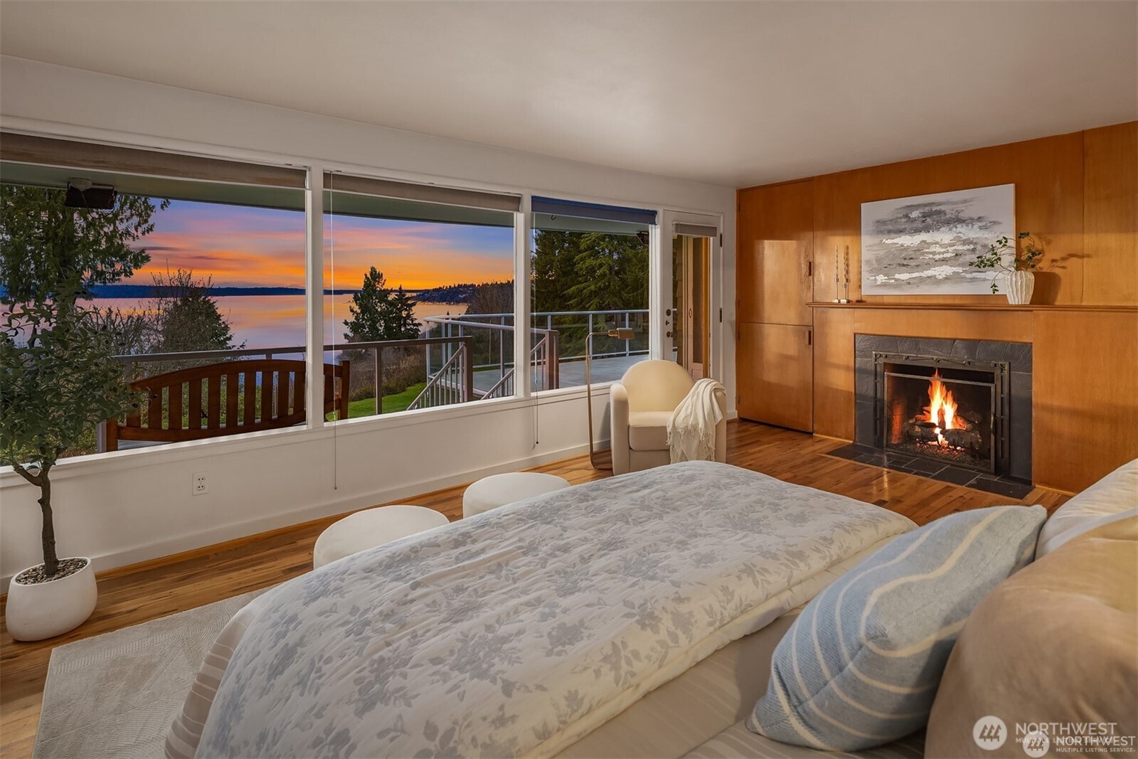 727 SW 199th Place , Normandy Park, WA 98166-4150