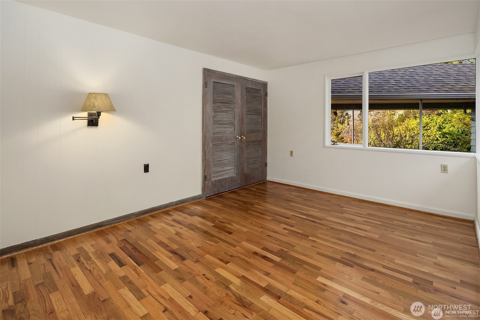 727 SW 199th Place , Normandy Park, WA 98166-4150