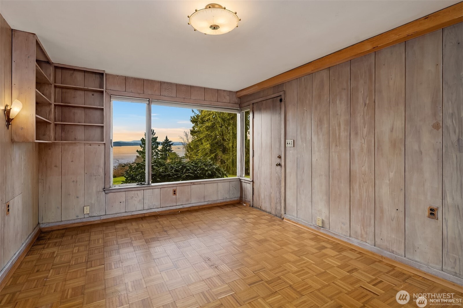 727 SW 199th Place , Normandy Park, WA 98166-4150