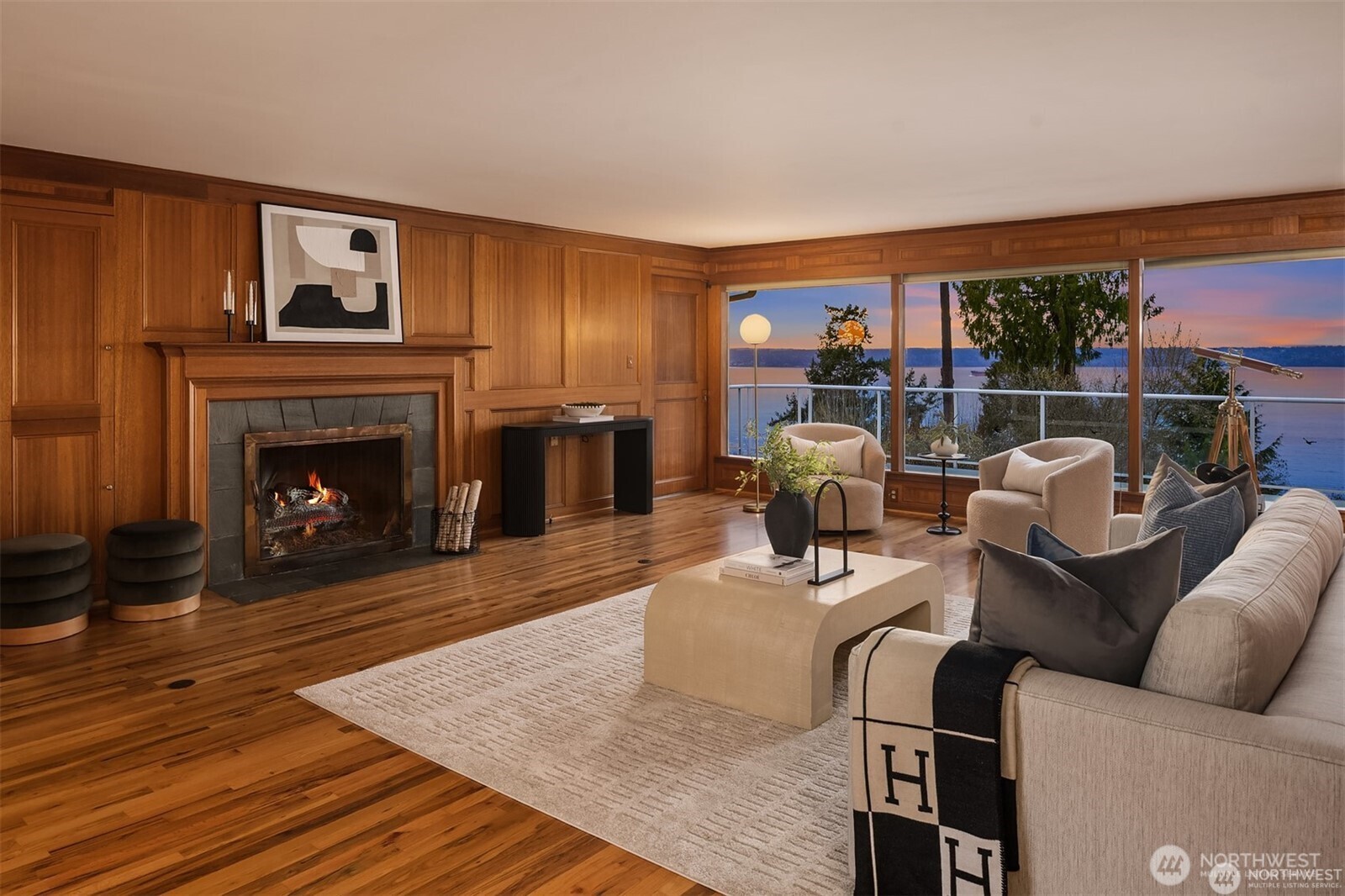 727 SW 199th Place , Normandy Park, WA 98166-4150