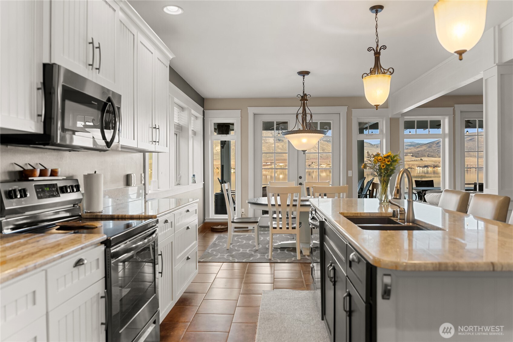 14 Turtle Lane , Oroville, WA 98844