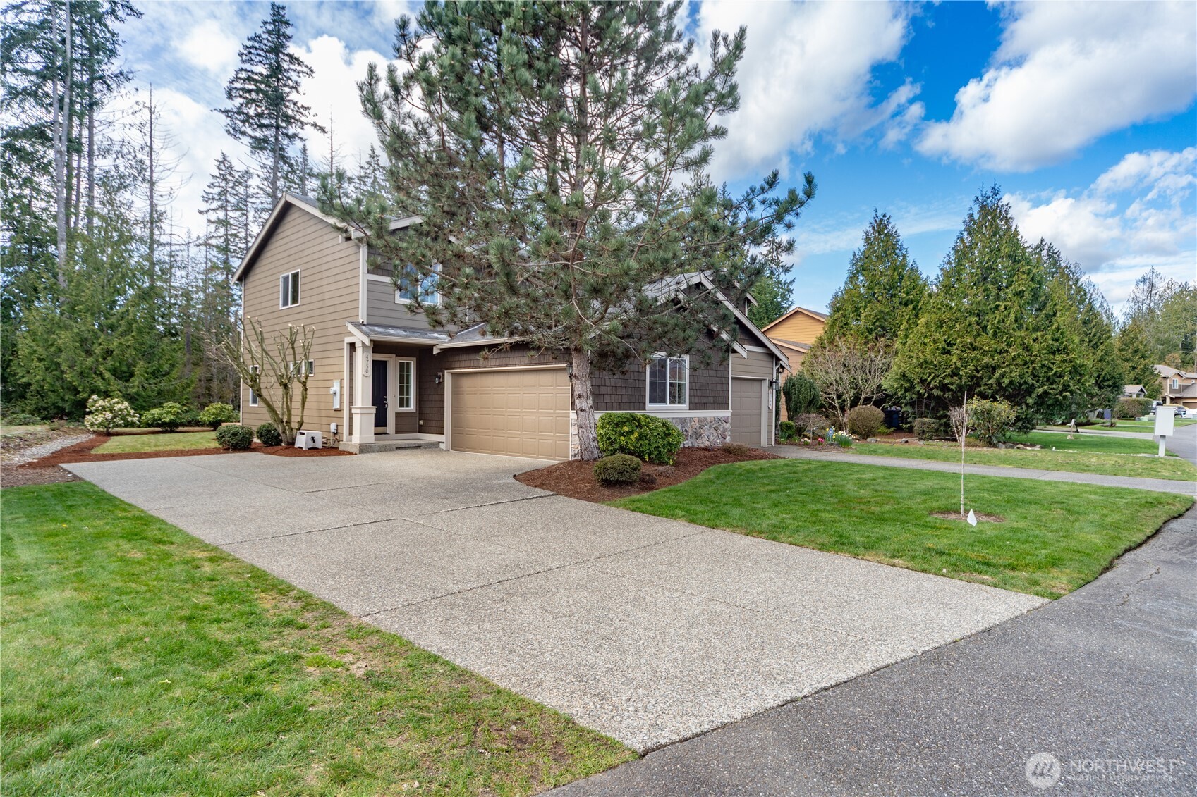 4750 Strathmore Circle SW, Port Orchard, WA 98367