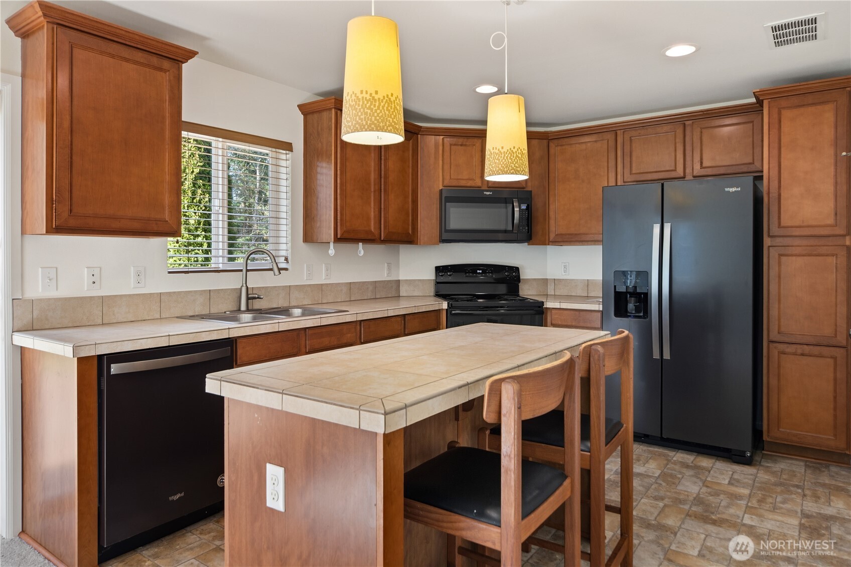 4750 Strathmore Circle SW, Port Orchard, WA 98367