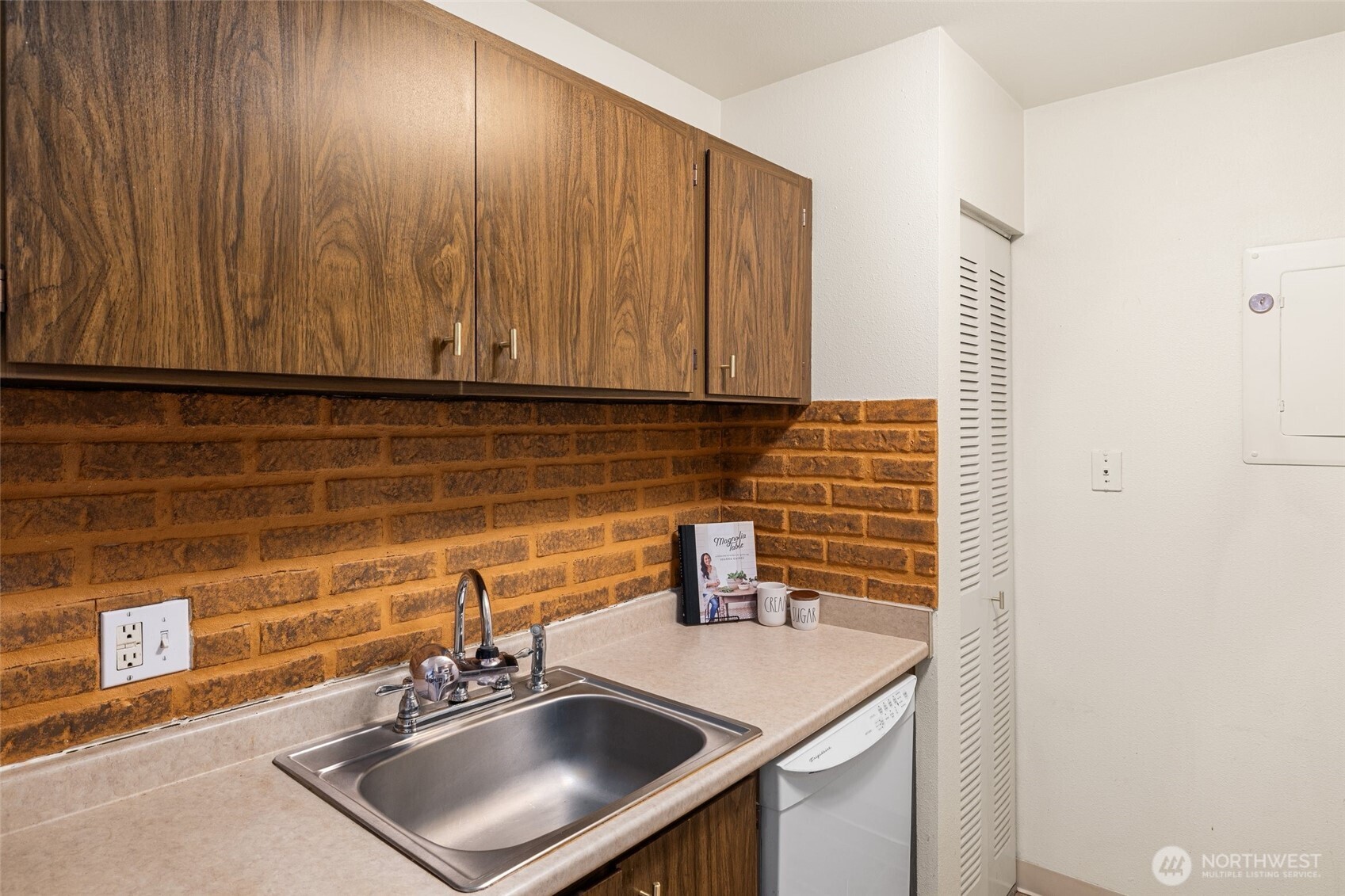 1506 N Defiance Street #R102, Tacoma, WA 98406