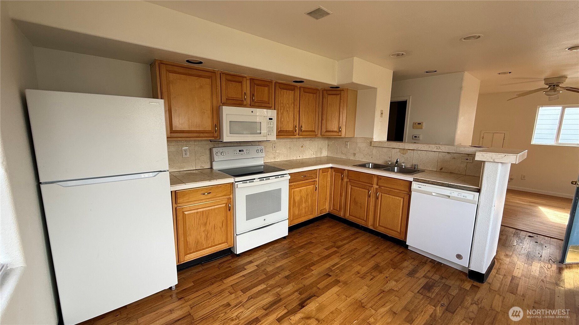 1031 S Oxford Street , Tacoma, WA 98465