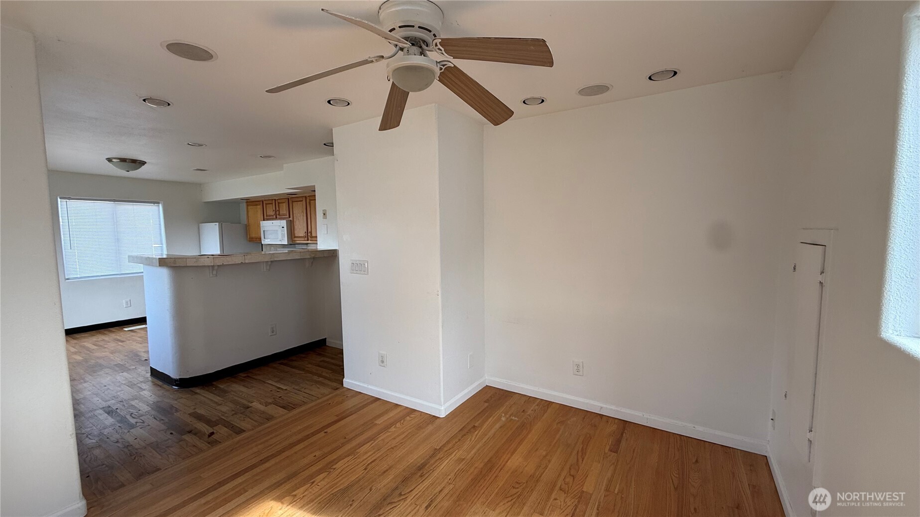 1031 S Oxford Street , Tacoma, WA 98465