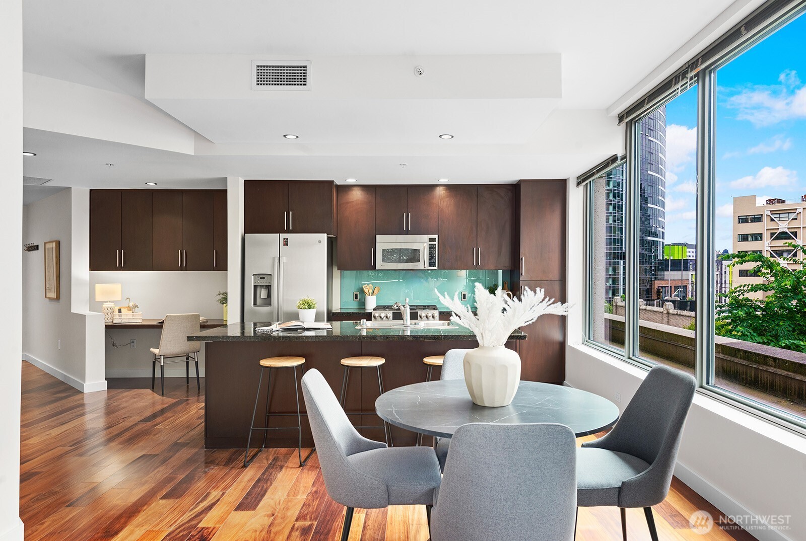 910 Lenora Street #S403, Seattle, WA 98121