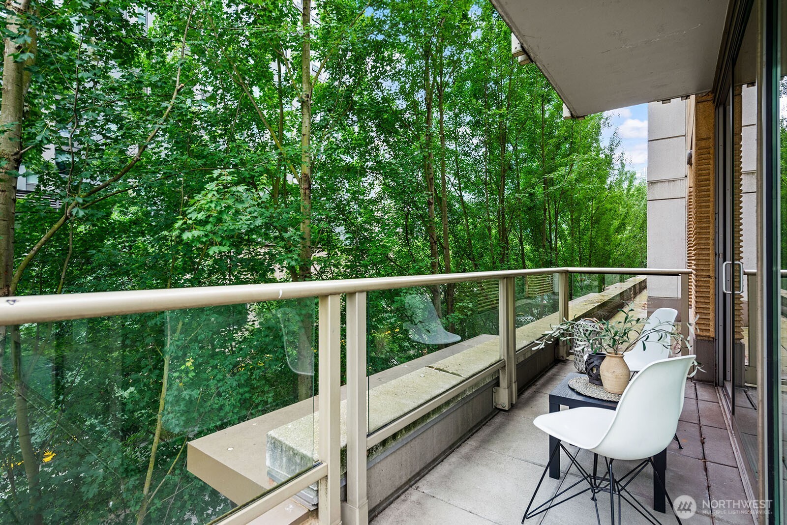 910 Lenora Street #S403, Seattle, WA 98121