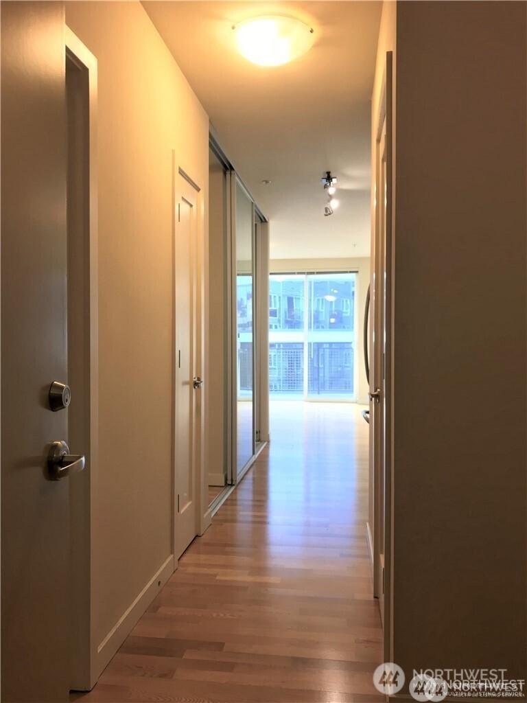 3104 Western Avenue #513, Seattle, WA 98121