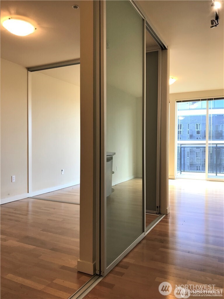 3104 Western Avenue #513, Seattle, WA 98121