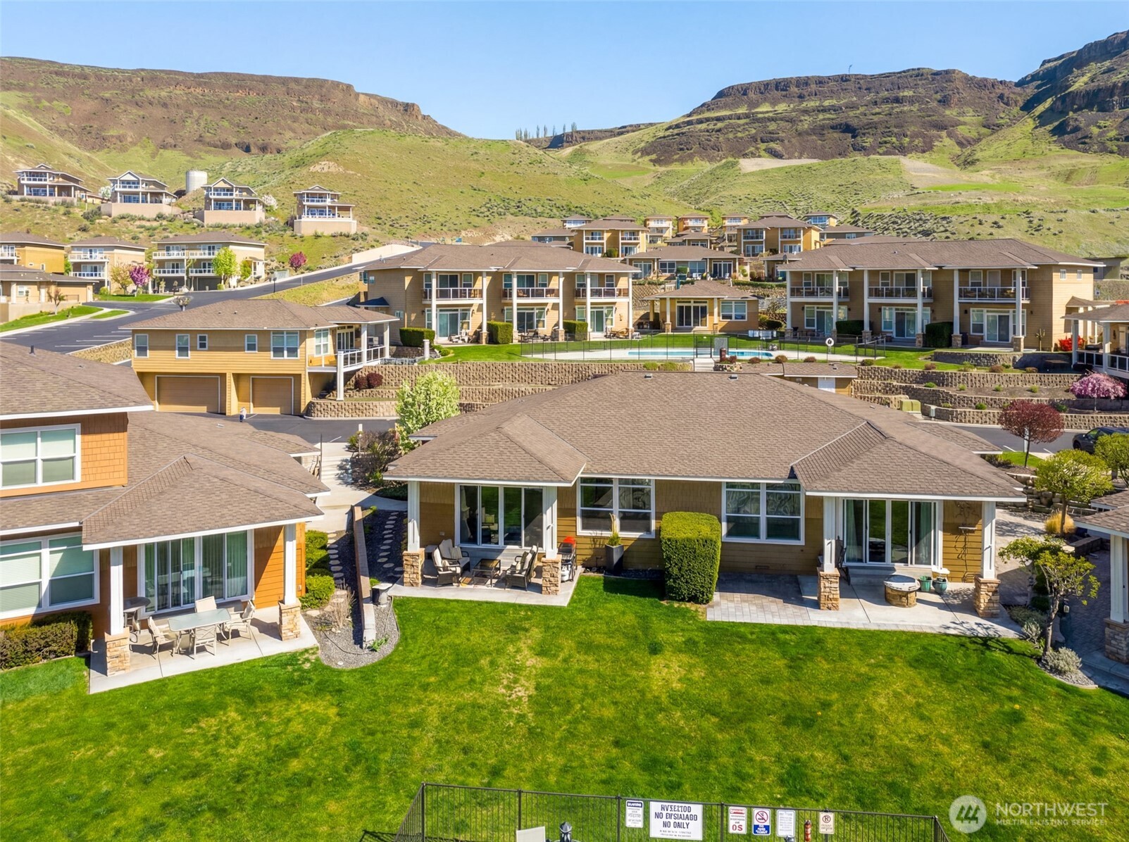 9116 Red Hawk Lane NW, Quincy, WA 98848