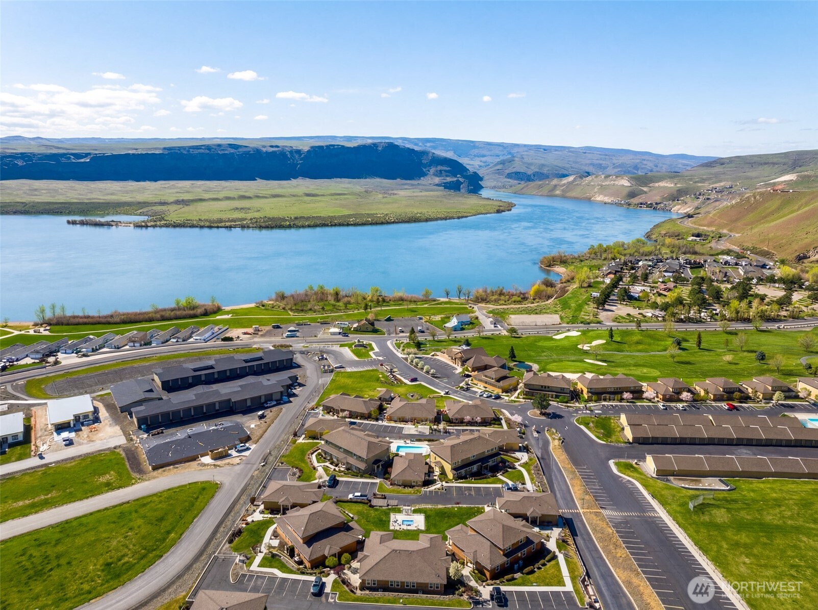 9116 Red Hawk Lane NW, Quincy, WA 98848