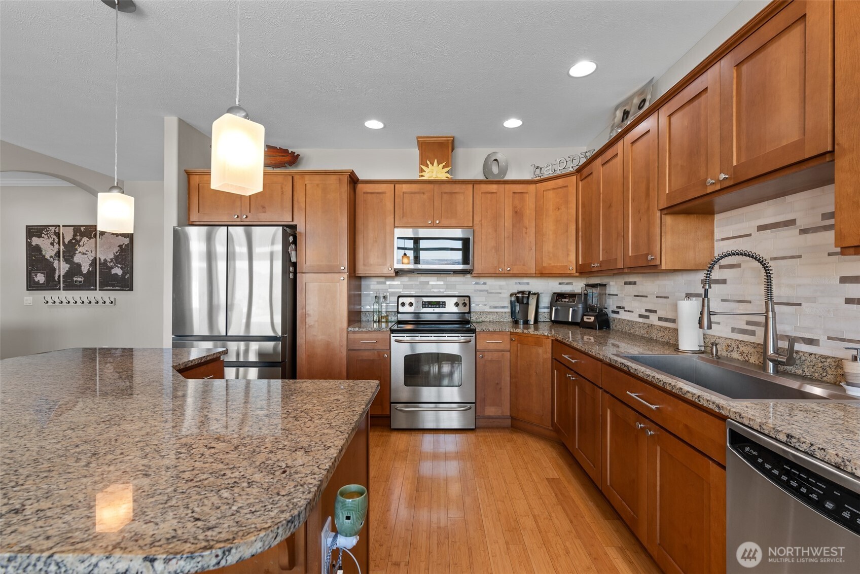 9116 Red Hawk Lane NW, Quincy, WA 98848