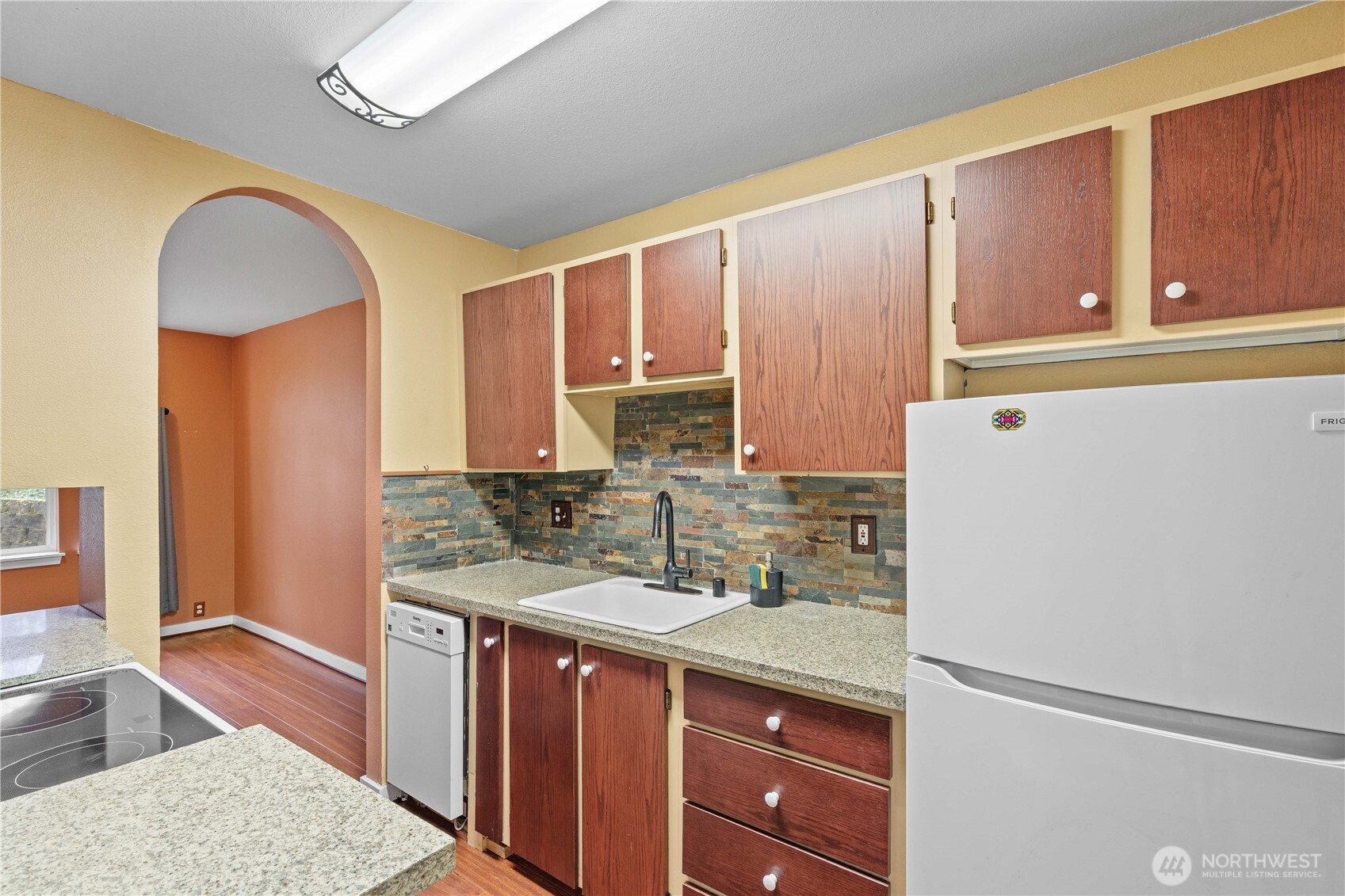 625 N Jackson Avenue #C24, Tacoma, WA 98406