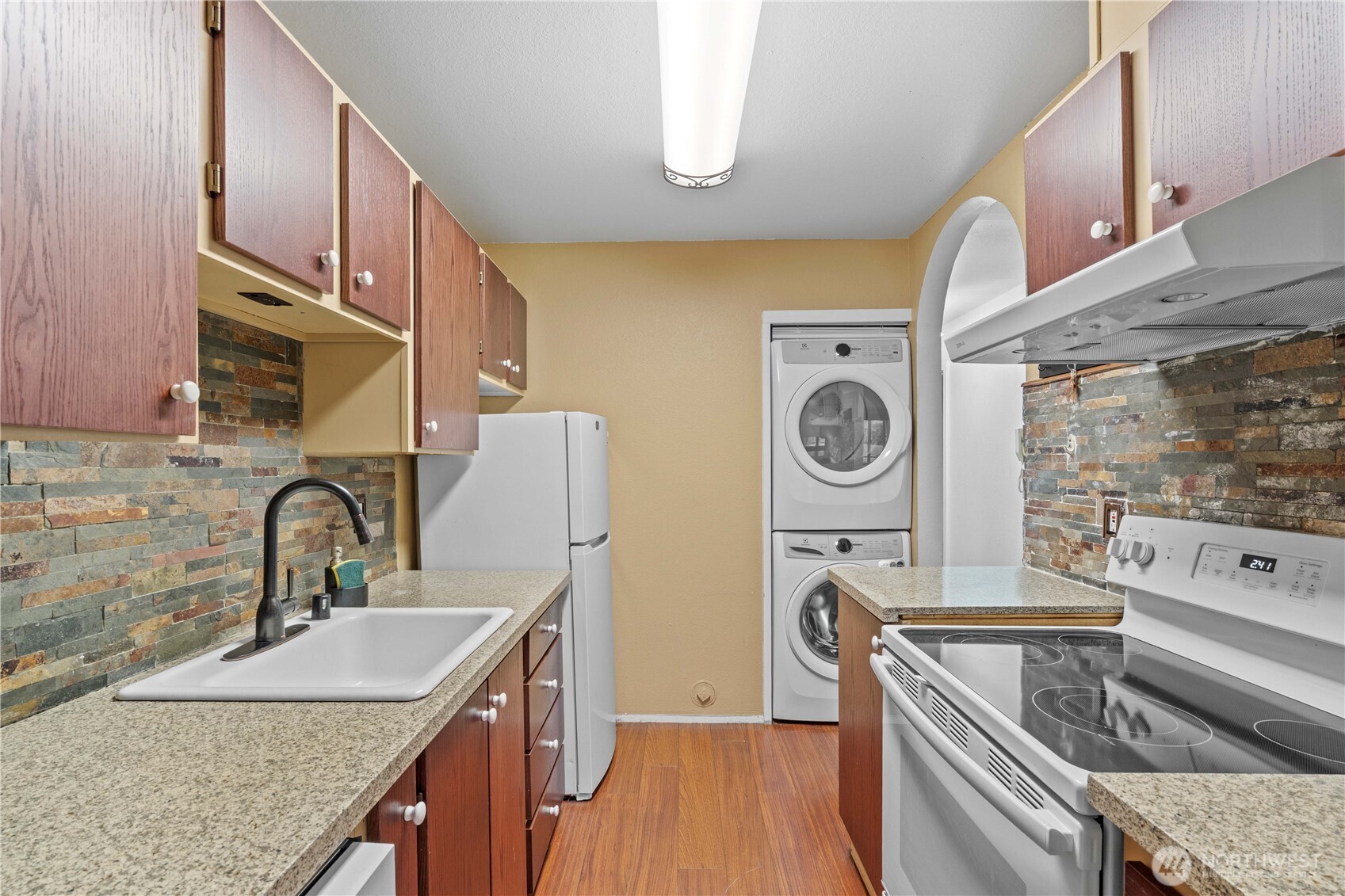 625 N Jackson Avenue #C24, Tacoma, WA 98406