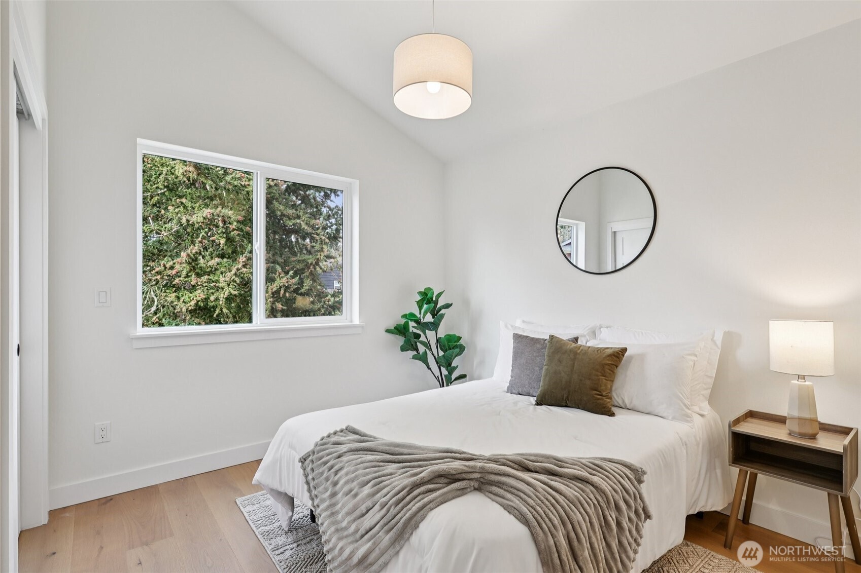 20205 5th Avenue NW, Shoreline, WA 98177