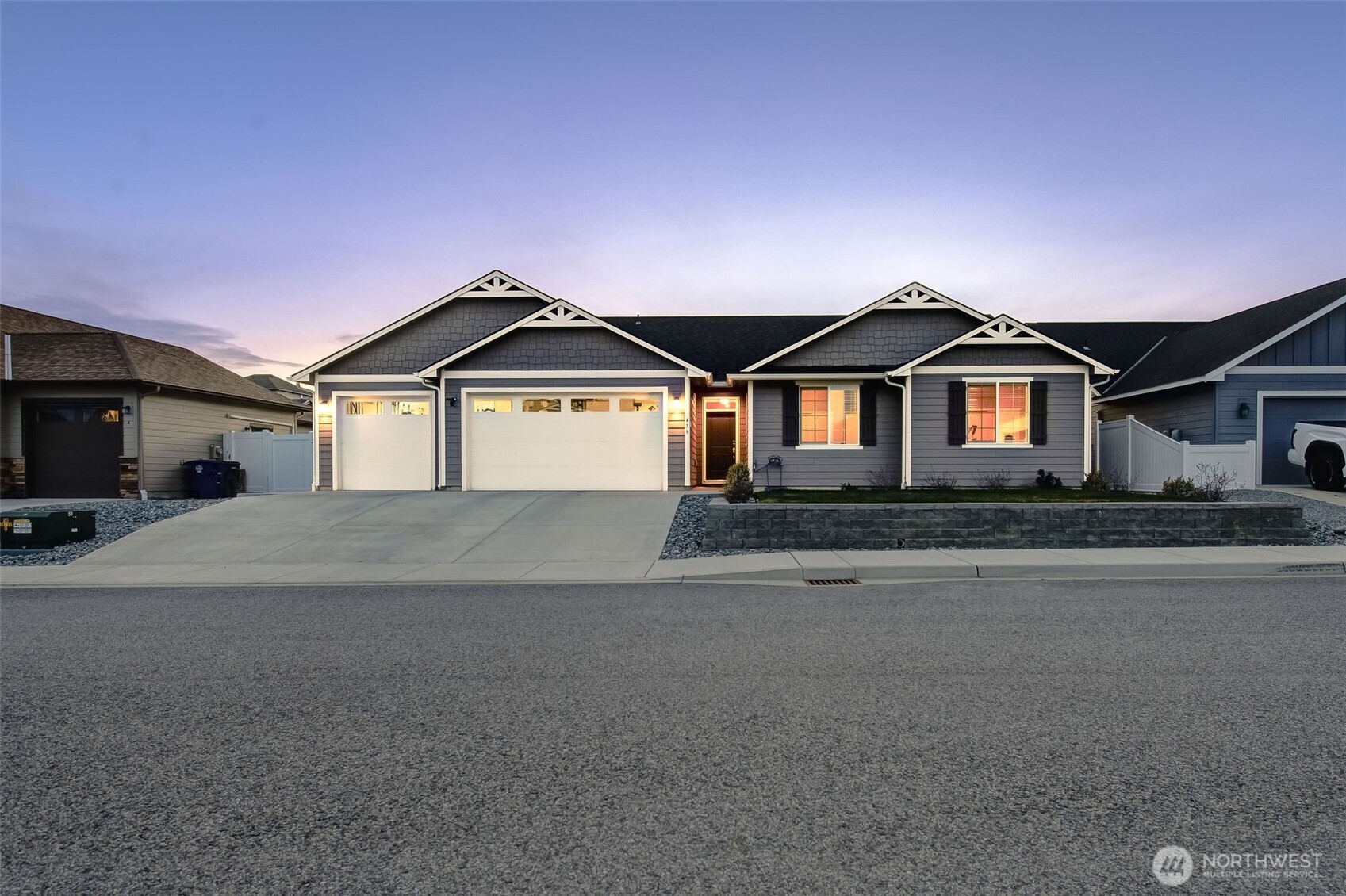 479 Sunny Brooke Lane , Chelan, WA 98816