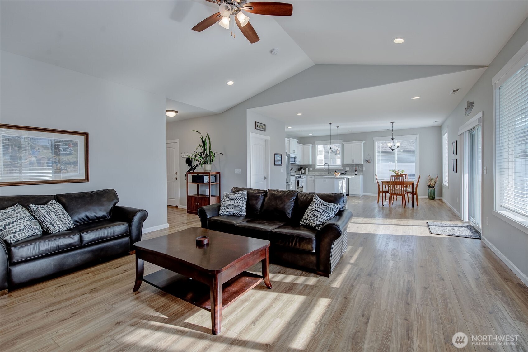 479 Sunny Brooke Lane , Chelan, WA 98816