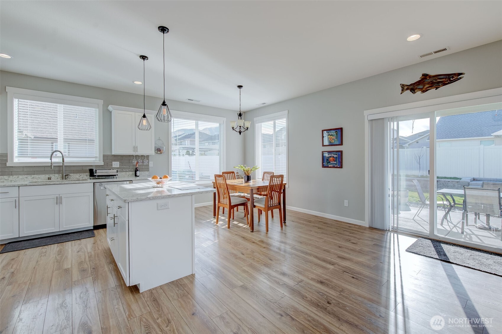 479 Sunny Brooke Lane , Chelan, WA 98816