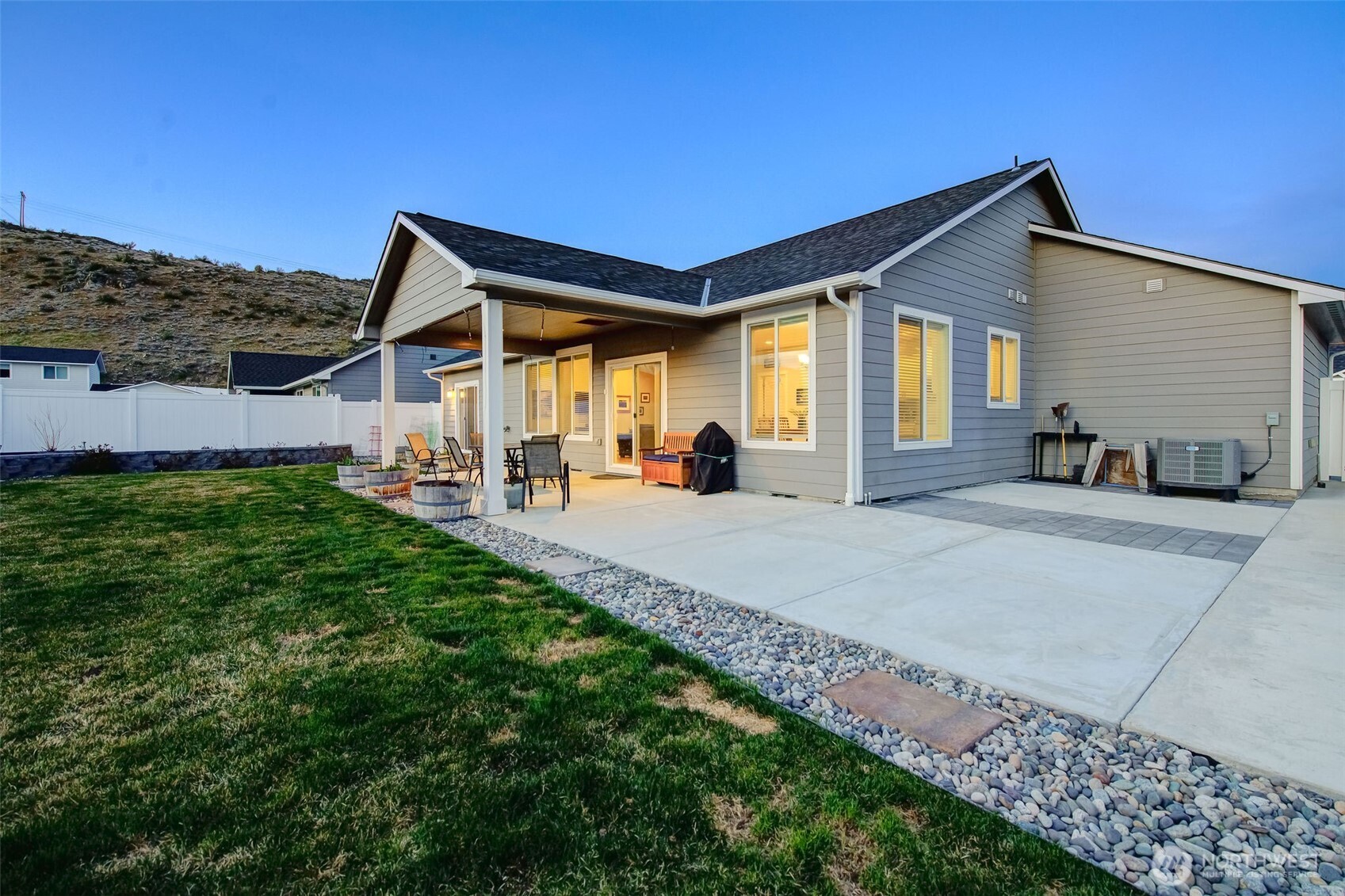 479 Sunny Brooke Lane , Chelan, WA 98816