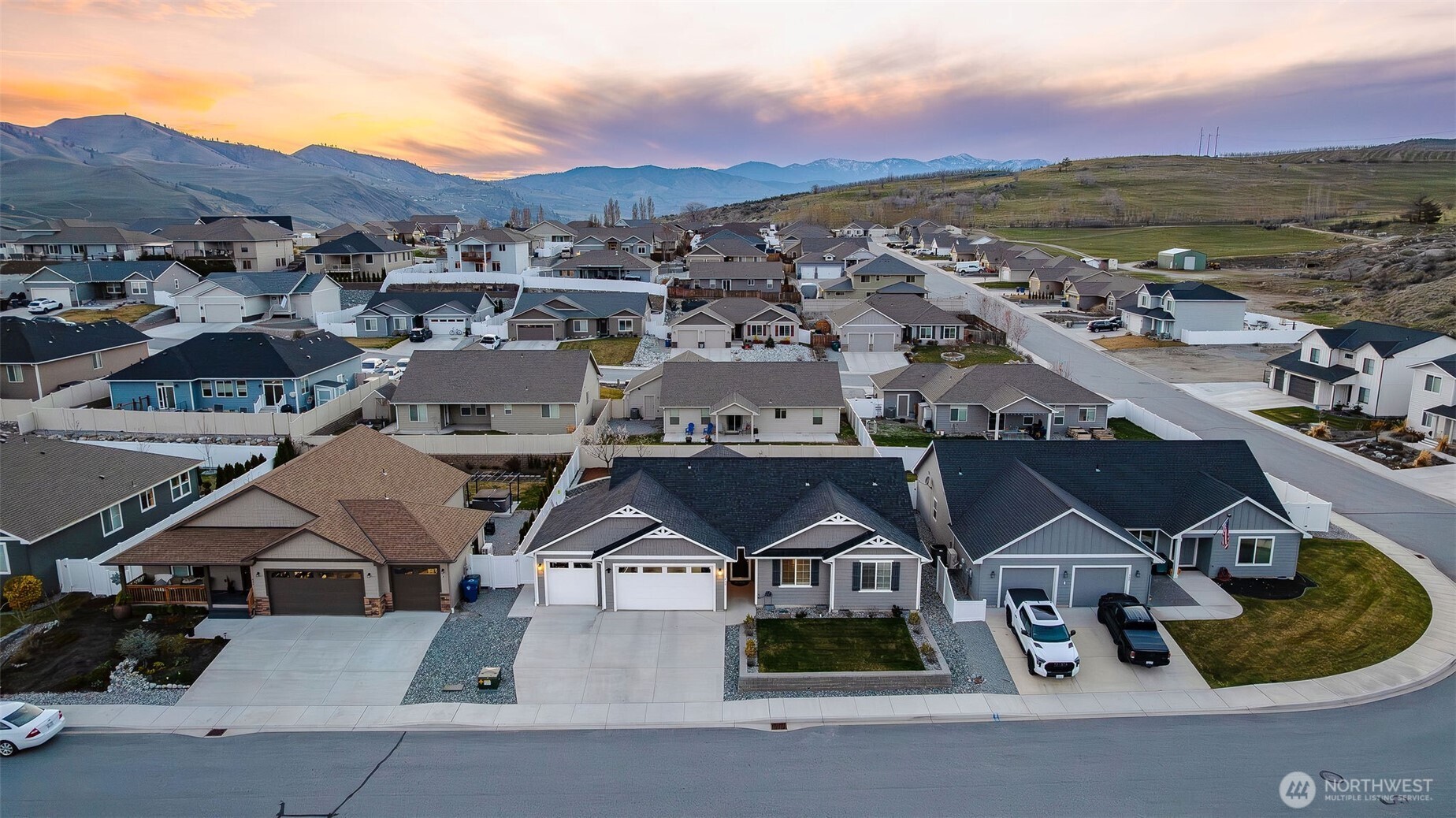479 Sunny Brooke Lane , Chelan, WA 98816