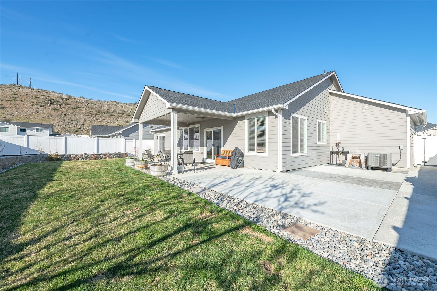 479 Sunny Brooke Lane , Chelan, WA 98816