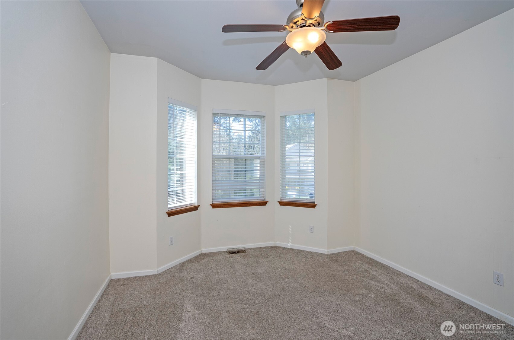 6411 65th Avenue NW, Gig Harbor, WA 98335