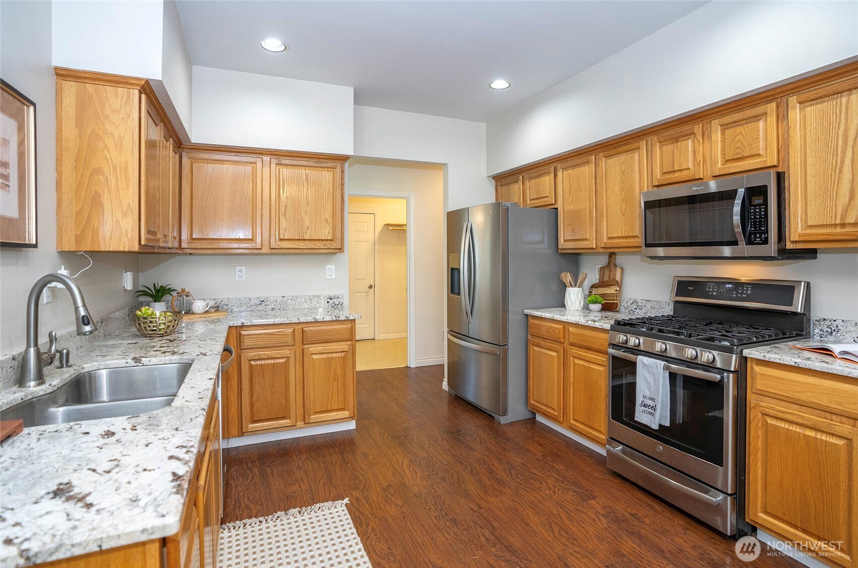 6411 65th Avenue NW, Gig Harbor, WA 98335