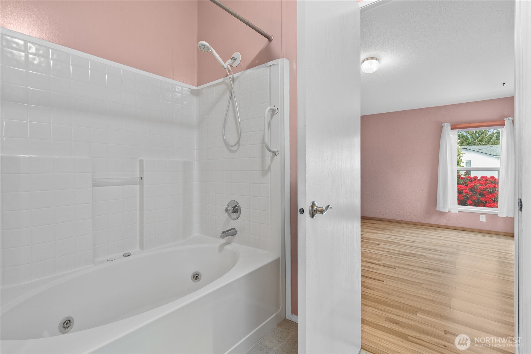14727 43rd Avenue NE #105, Marysville, WA 98271-8936