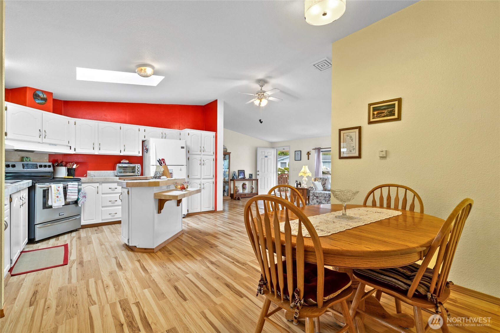 14727 43rd Avenue NE #105, Marysville, WA 98271-8936