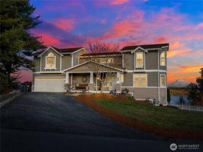 1559 13th AVE , Fox Island, WA 98333