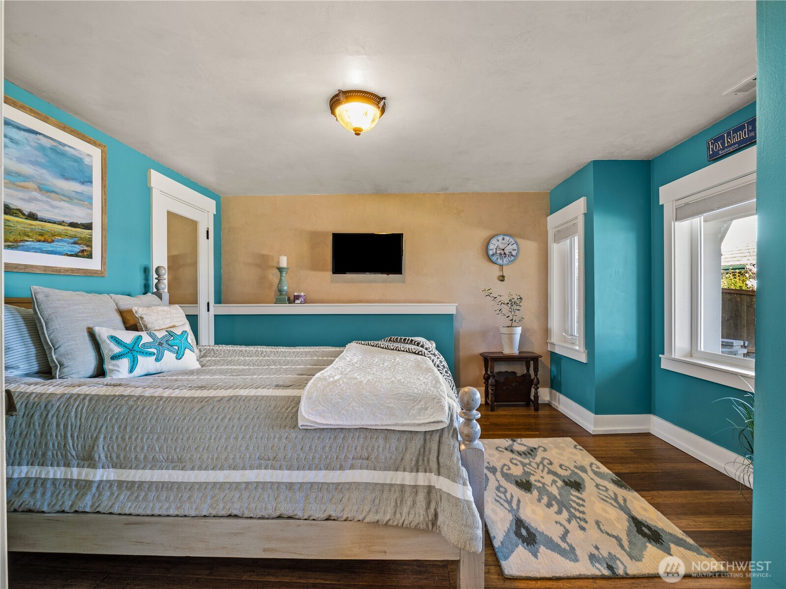 1559 13th AVE , Fox Island, WA 98333