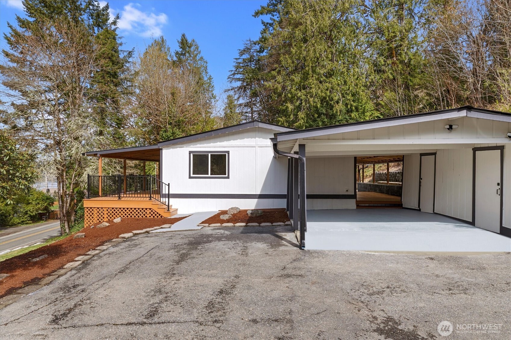 18280 E State Route 106 , Belfair, WA 98528