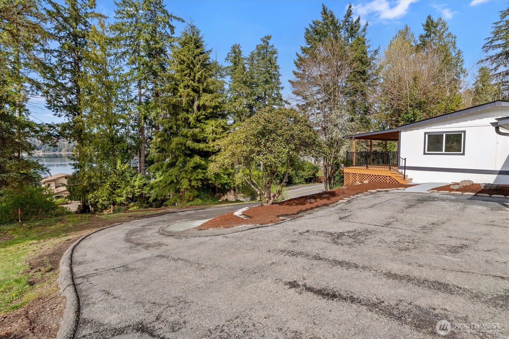 18280 E State Route 106 , Belfair, WA 98528