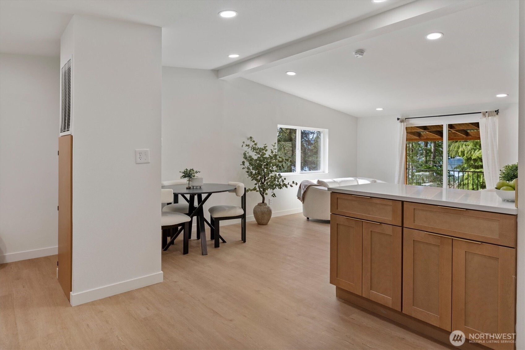 18280 E State Route 106 , Belfair, WA 98528