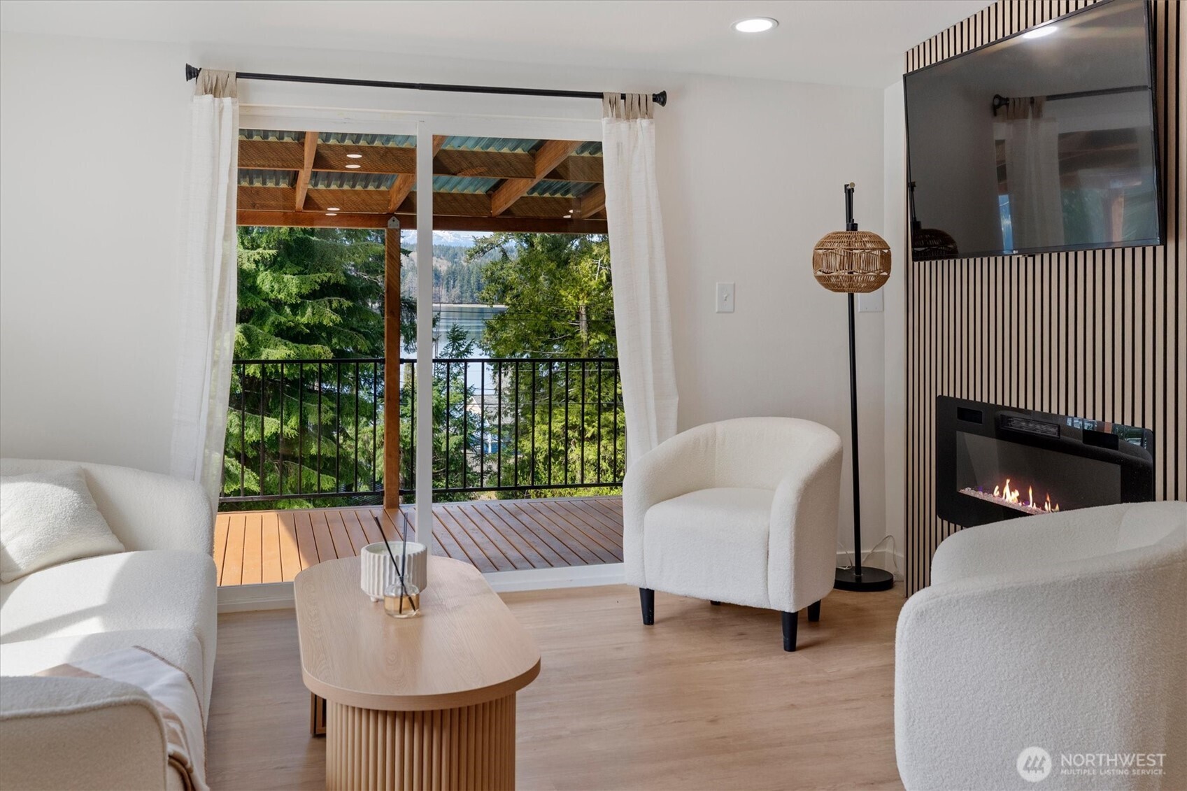 18280 E State Route 106 , Belfair, WA 98528