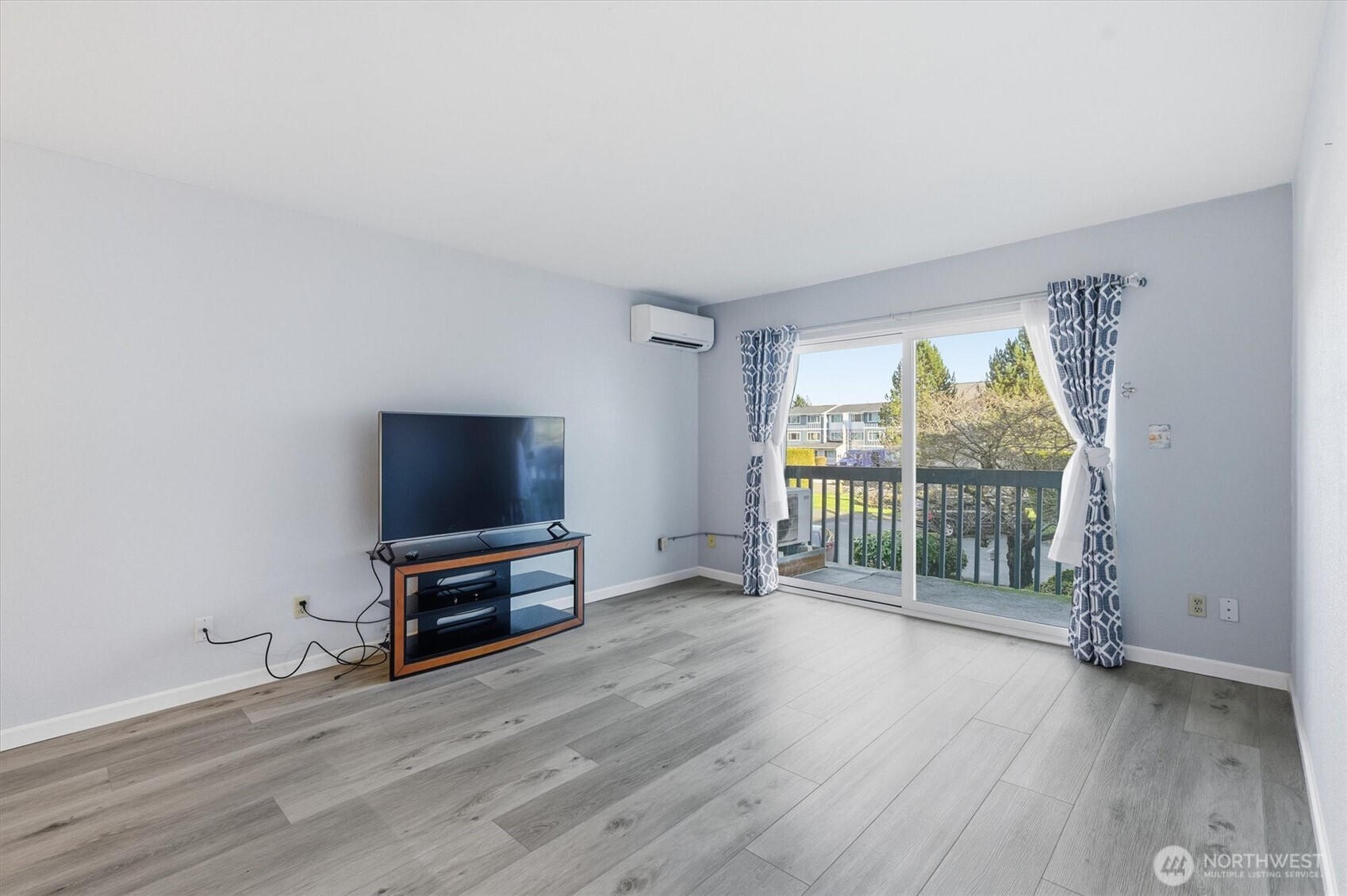 2005 Tibbetts Drive #209, Longview, WA 98632