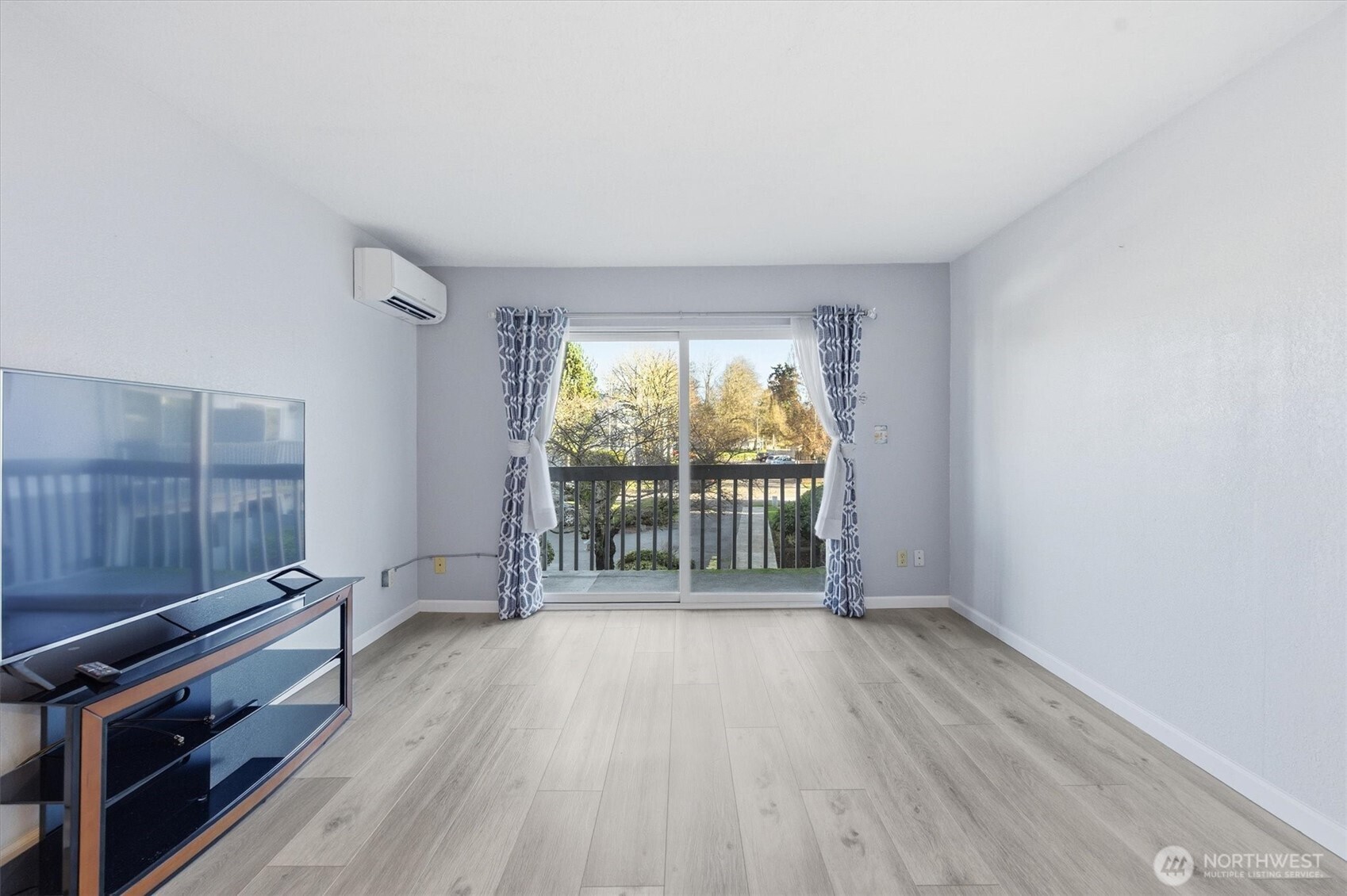 2005 Tibbetts Drive #209, Longview, WA 98632