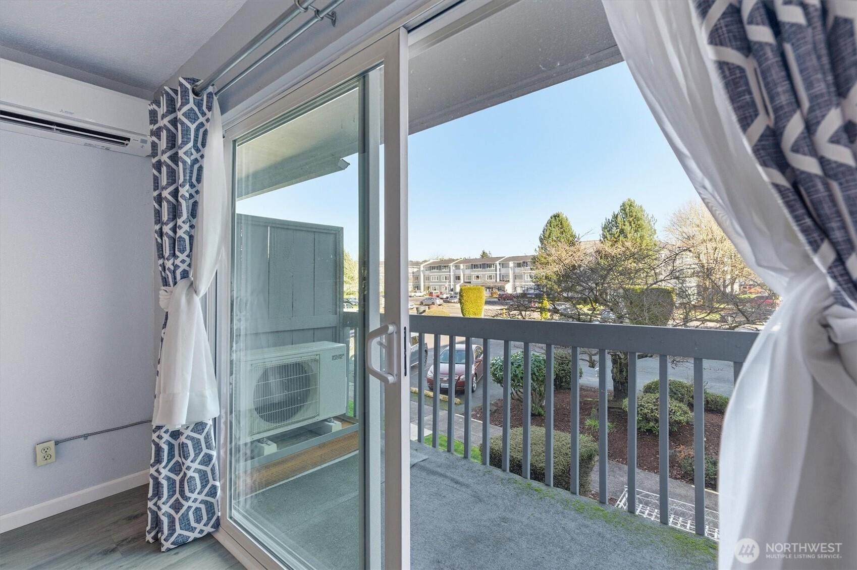 2005 Tibbetts Drive #209, Longview, WA 98632