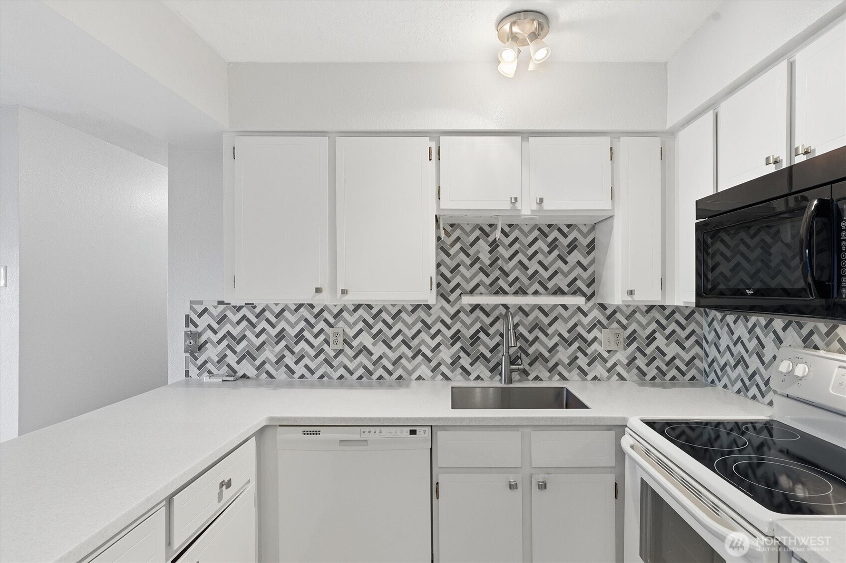 2005 Tibbetts Drive #209, Longview, WA 98632