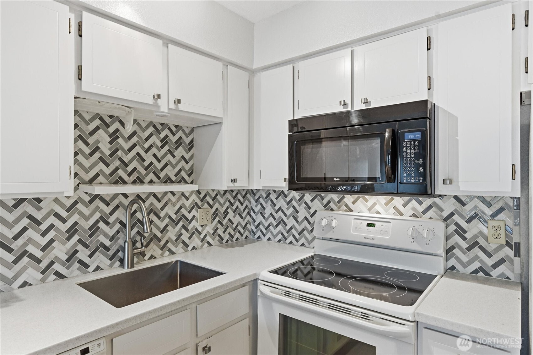 2005 Tibbetts Drive #209, Longview, WA 98632