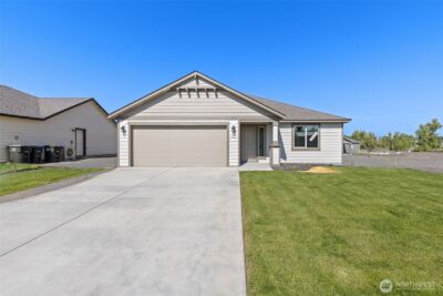 312 N Montana Street , Moses Lake, WA 98837