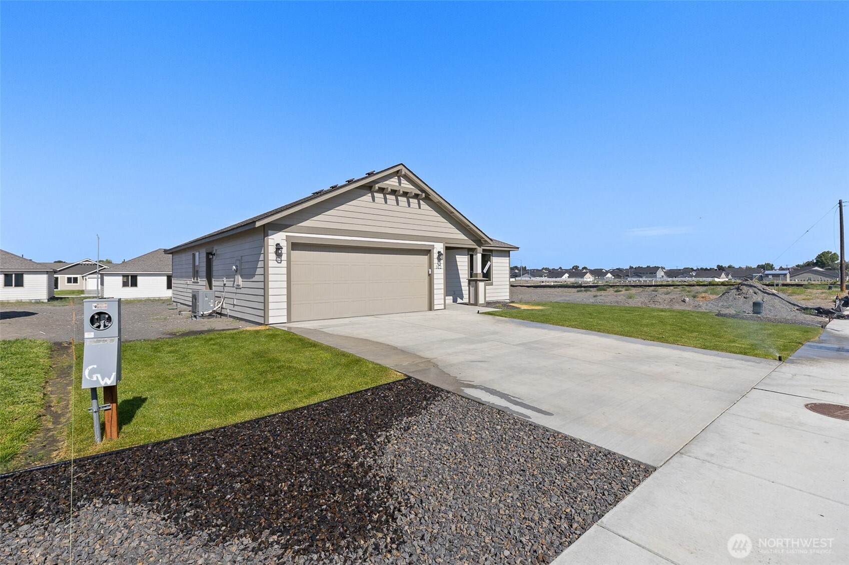312 N Montana Street , Moses Lake, WA 98837
