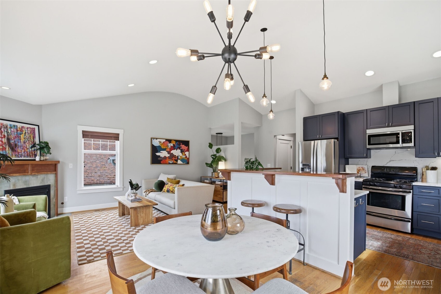 4606 41St Avenue S, Seattle, WA 98118